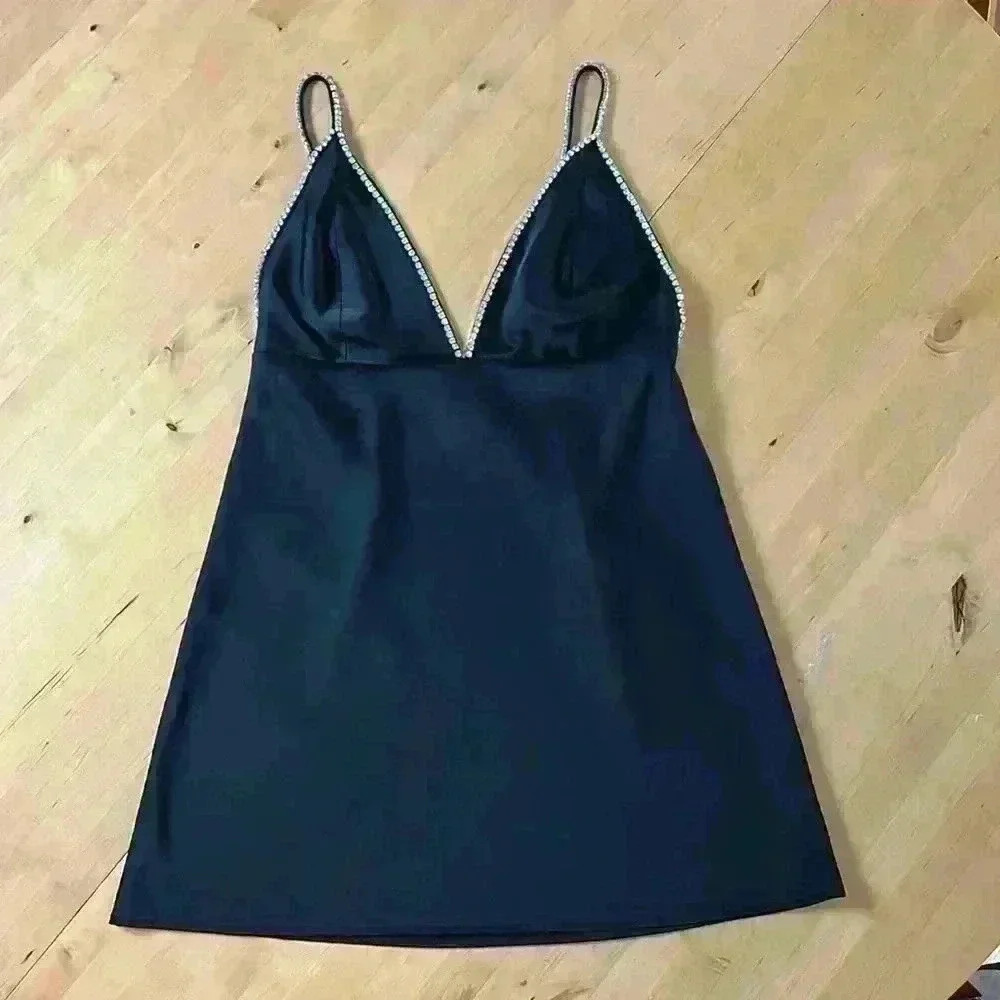 HOUSE OF HARLOW Black Satin Mini Dress - Picture 4 of 15